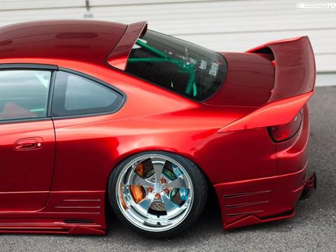 老牌劲旅突破传统并保持激进风格的全新作品