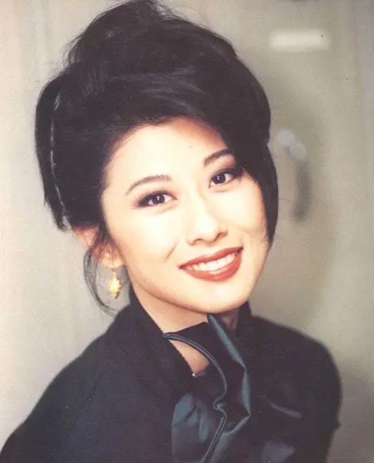 林子样为了娶她与前任离婚,还给前妻3500万抚养费,两人相差14岁