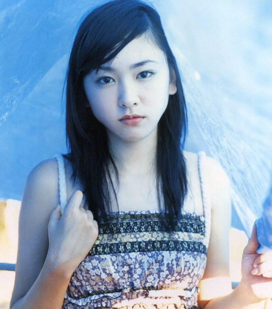 [写真剧场] 你们的老婆 —— 新垣结衣