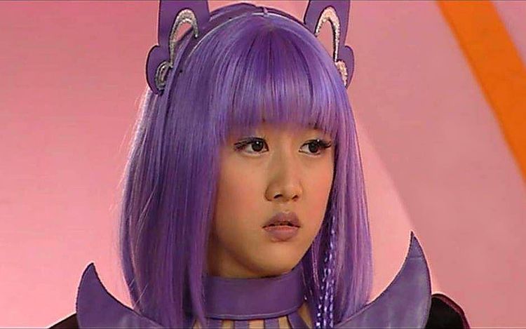巴啦啦小魔仙四个不同的严莉莉图三女神最后一个让人想娶走