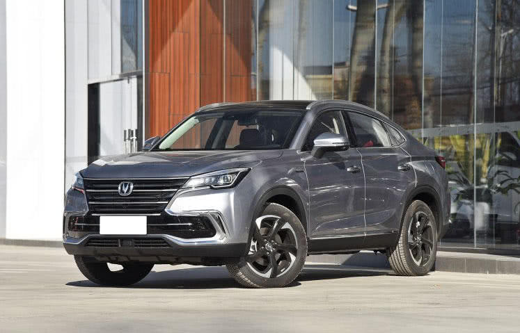 即将上市,高颜值轿跑SUV,内饰奢华,2.0T配爱信8AT!