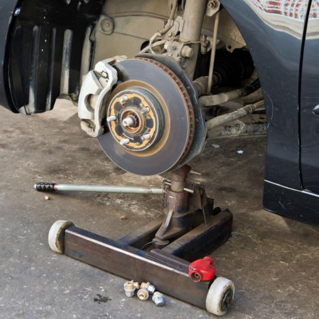 刹车盘，平时我们保养汽车最容易被忽视的地方