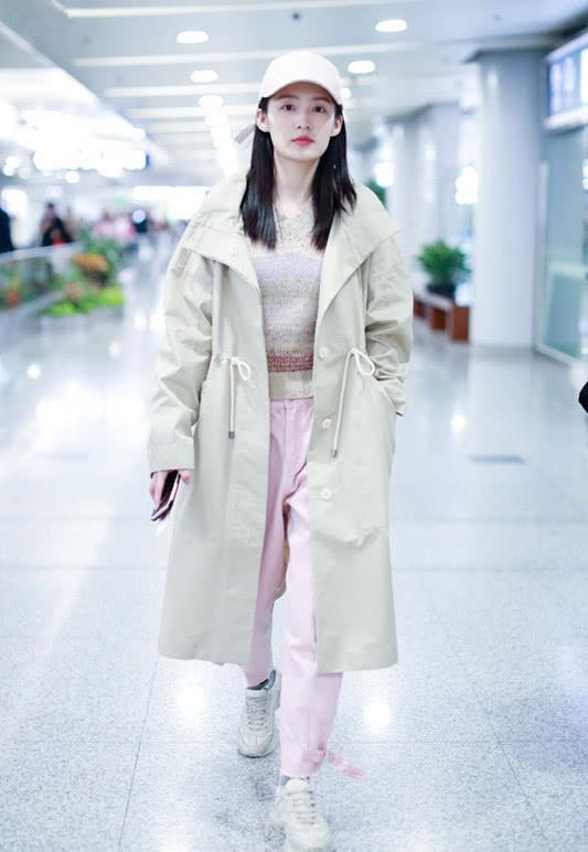 白色薄风衣_和平精英黄金风衣图片(2)