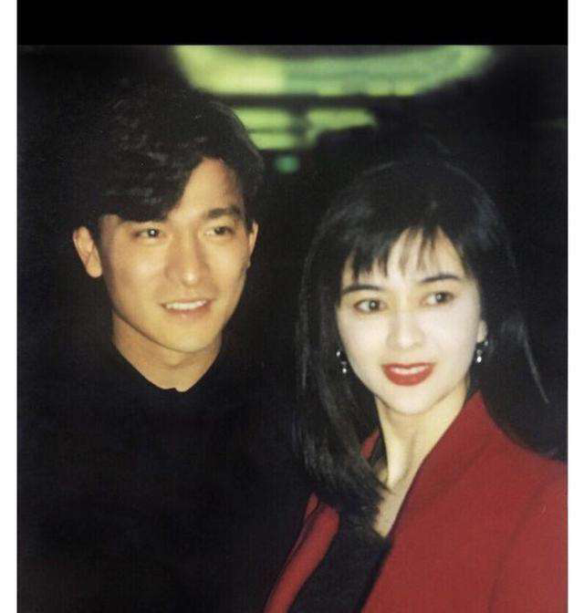 刘德华关之琳20年前旧照曝光 当年的荧幕情侣 他们"爱