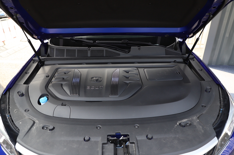 试驾长安CS85 COUPE:挑战细分市场销量边际