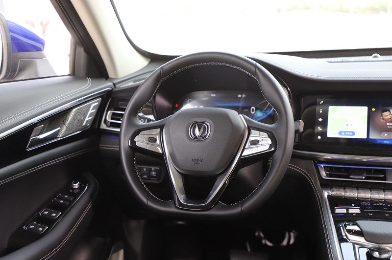 试驾长安CS85 COUPE:挑战细分市场销量边际