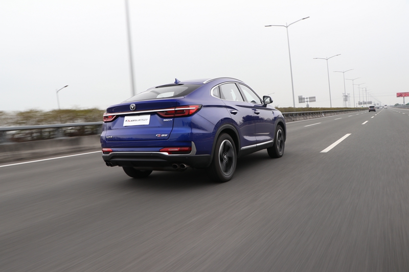 试驾长安CS85 COUPE:挑战细分市场销量边际