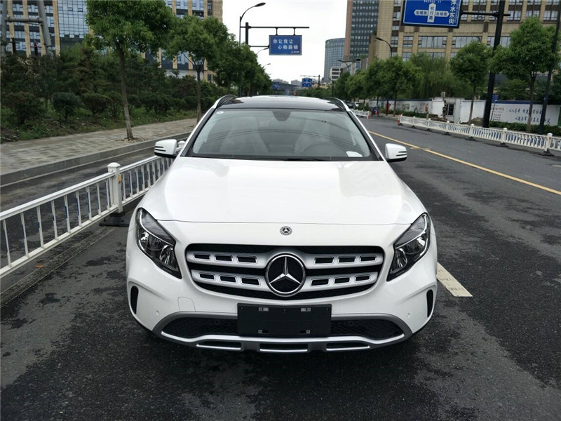 别纠结买轿车还是SUV了,跨界SUV了解一下