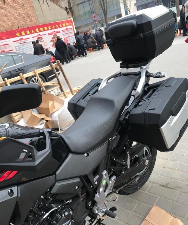 铃木150电喷新款水冷,铃木150水冷电喷 铃木dl250提车,abs 水冷,三厢,大油箱,摩旅神车舍我,骑谁
