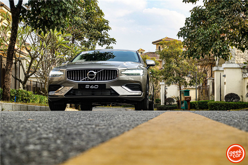 试驾全新沃尔沃 S60:一款让我「粉转铁粉」的车