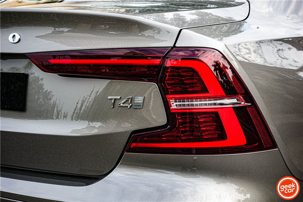 试驾全新沃尔沃 S60:一款让我「粉转铁粉」的车