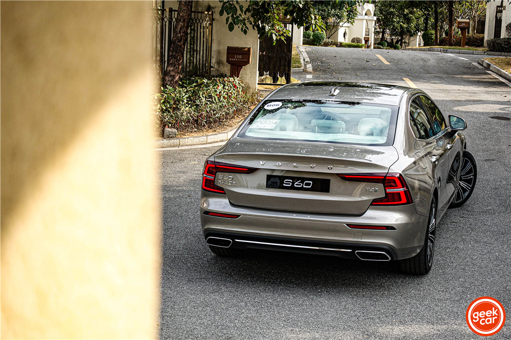 试驾全新沃尔沃 S60:一款让我「粉转铁粉」的车