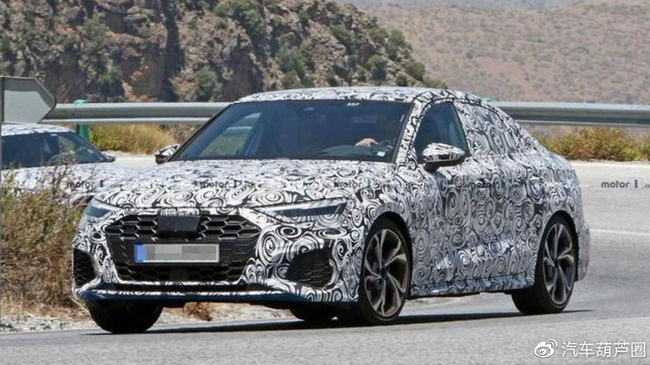 全新奥迪S3曝光！最大马力破320匹！预计两厢三厢都会有！