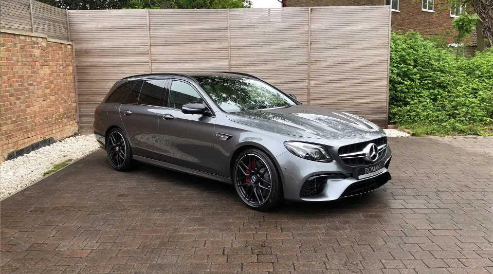 2018款 奔驰-AMG E63 S Estate 。欢迎关注、评论、点赞、转发！
