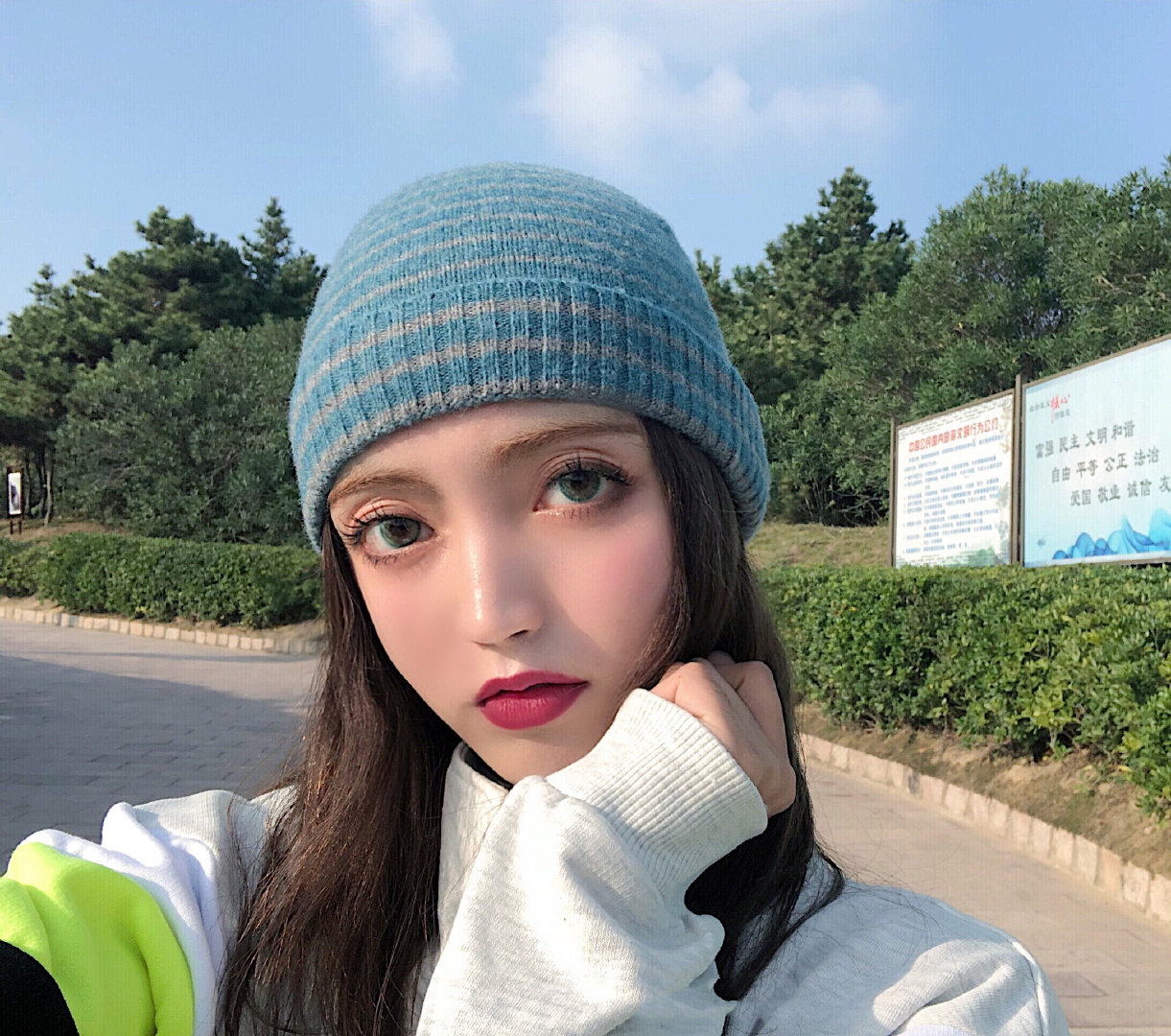 英语专业,20岁,身高168cm,体重45kg,爱好健身