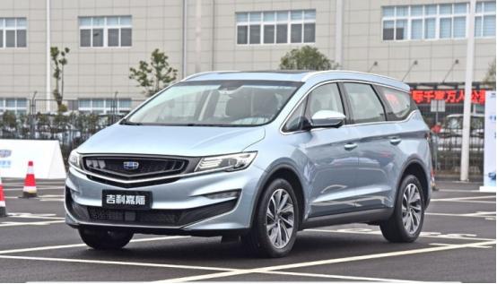 2019年吉列新款车嘉际到店，底气十足售价在8万到12万之间。