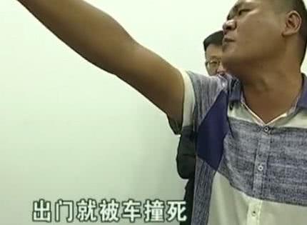 奔驰车主大闹4S店,怒要退车,男子:不说实话,出