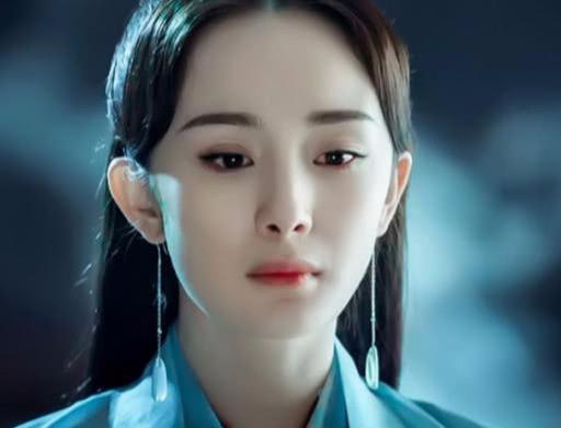 这个小姐姐火了,杨幂的五官+朱茵的脸型,网友