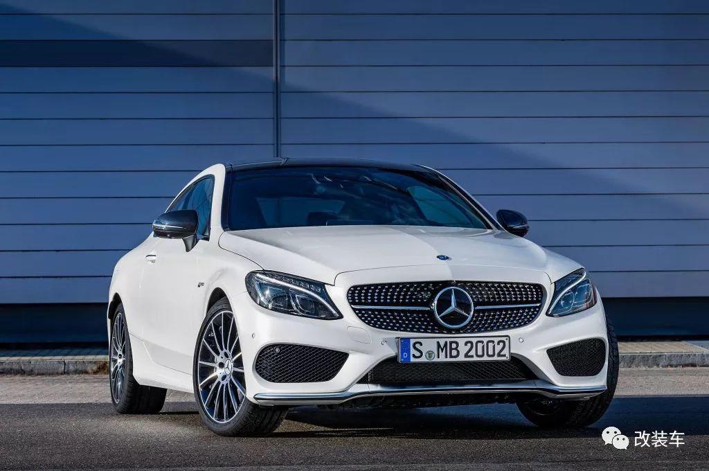 入门级别梅赛德斯-AMG C43改装案例,你会选择低趴还是竞技?