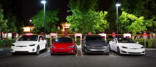 国外汽车大盗30秒内偷特斯拉Model S,监控视频抓拍全过程