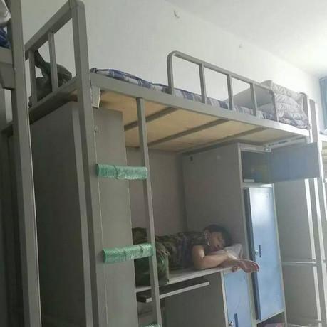 军训的那些趣事，看完这些图片真的忍不住让人捧腹大笑！