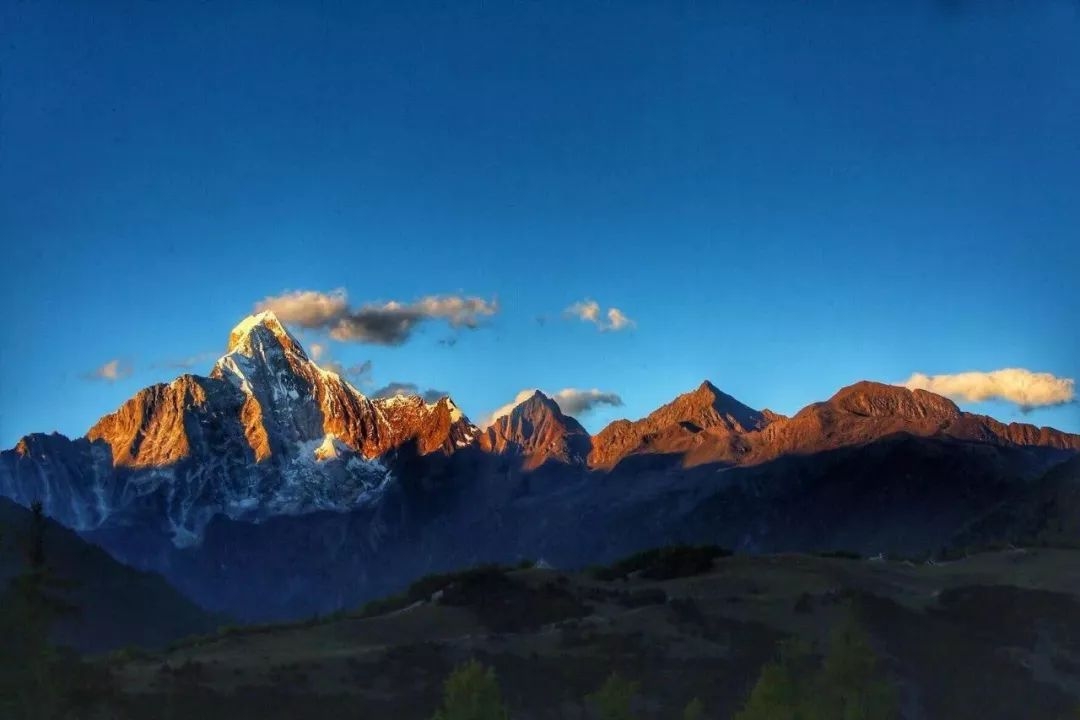 四姑娘山旁风景,景色不输九寨沟,稻城亚丁!美醉成仙,未商业化