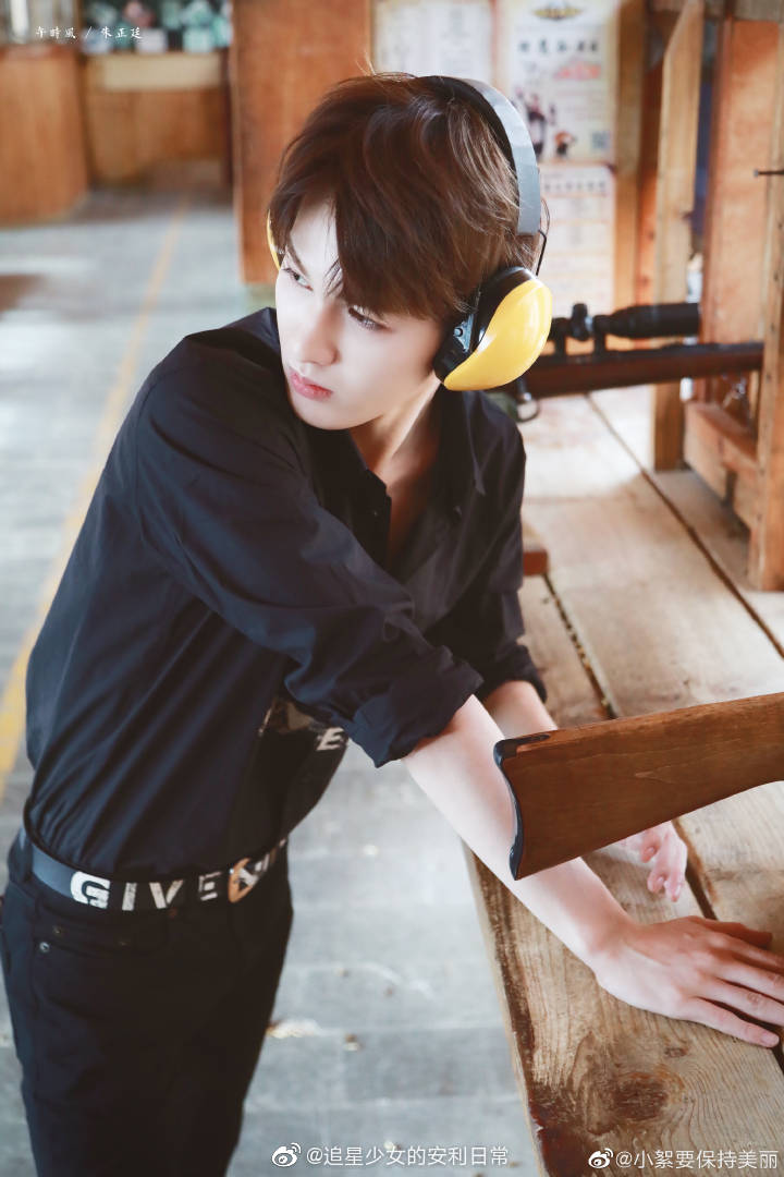 连淮伟\/朱正廷\/毕雯珺\/李汶翰\/孙圻峻\/邓超元\/李昀碎\/俞彬\/林陌哪位