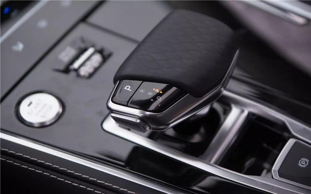 ����CS85 COUPE��13.69��Ԫ��2.0T+����8AT��ĺ��ܸɣ�