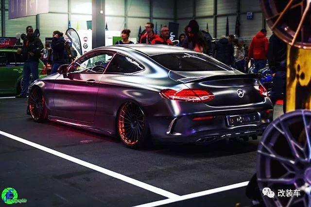 入门级别梅赛德斯-AMG C43改装案例,你会选择低趴还是竞技?
