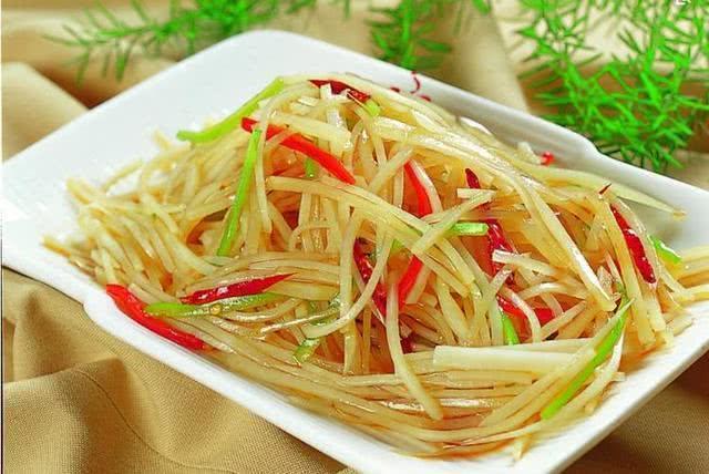 酸辣土豆丝,上桌就吃光,隔几天做一次,家常菜必备