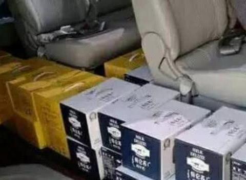 车上拉了几箱牛奶，却被交警罚款200，车主我买这车有啥用