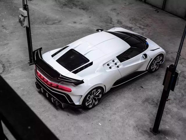 Bugatti Centodieci,一台向经典致敬而且比Chiron还好看的汽车