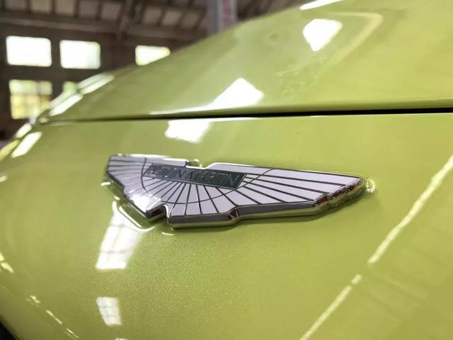 深度体验阿斯顿•马丁V8 Vantage:只为读懂你的美