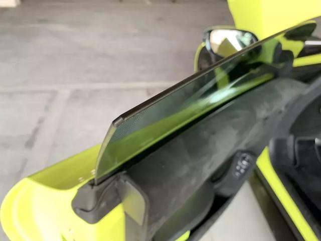 深度体验阿斯顿•马丁V8 Vantage:只为读懂你的美