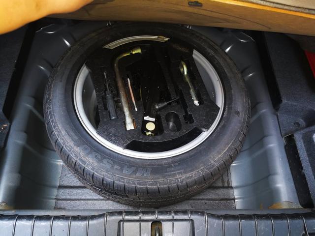 这台极品泡水车,应该刚从河里捞上来的,2000元你敢买吗?