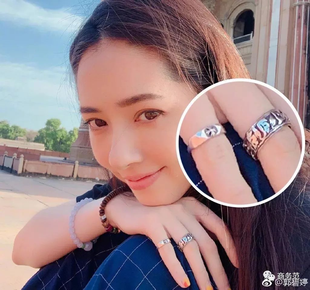 郭碧婷向佐订婚钻戒上千万,向太买珠宝成瘾,随便一条项链上亿