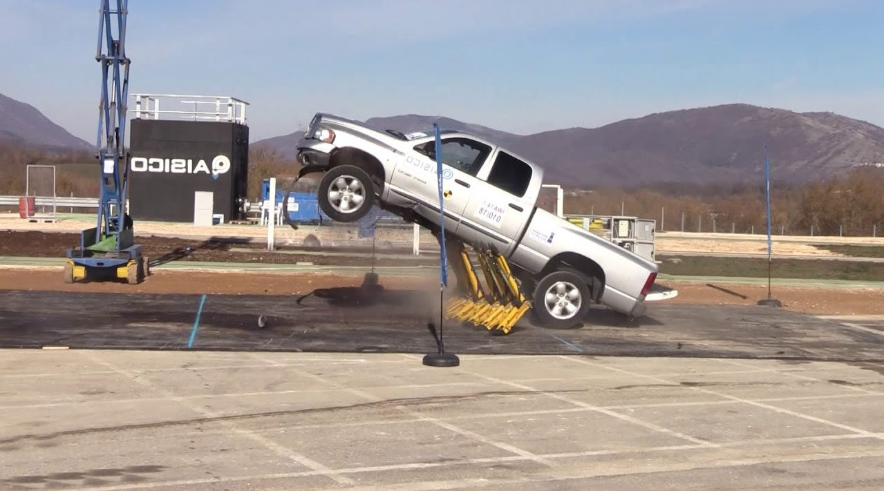 MVB 3X路障同时具备了固定式路障的威力和活动式路障的灵活性