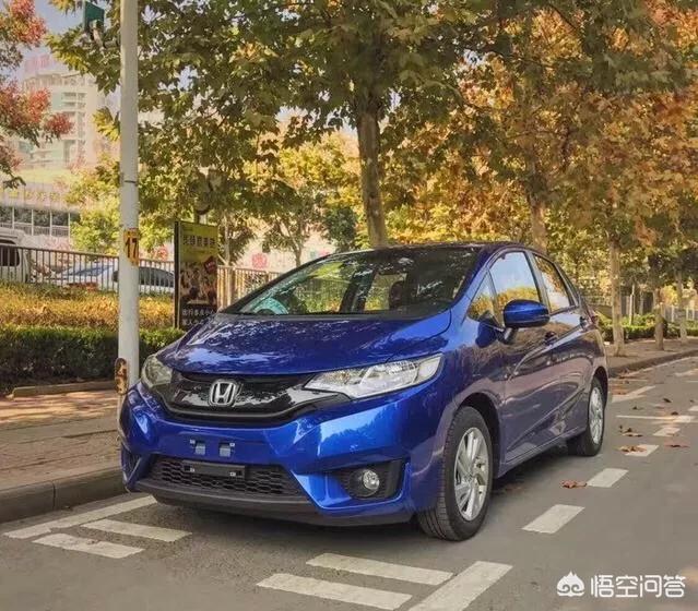 什么小汽车最省油和耐用?