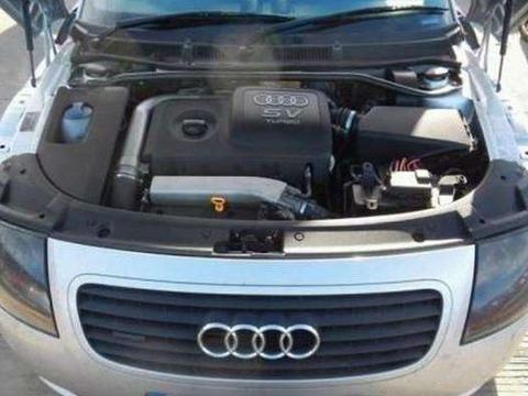 奥迪女只顾炫富不懂保养！修理工打开后盖亮相，这是啥？