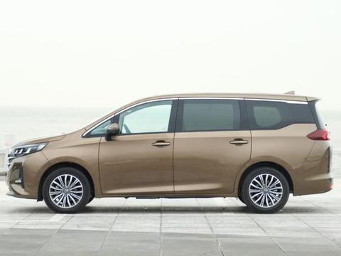 能载全家7人舒适旅行 还得好开又经济 这样的车存在吗？