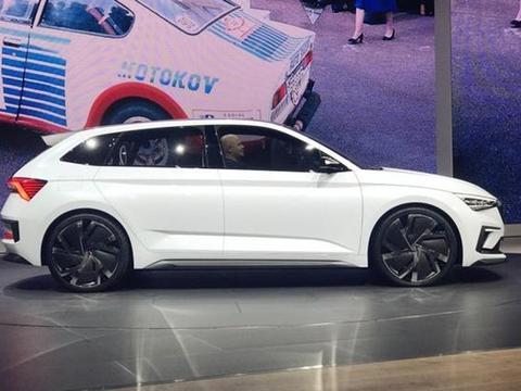 大众又一“小钢炮”，兰博基尼内饰，7.1秒破百，比GTI漂亮