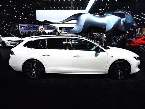 508 SW保留有三厢版本508的基本造型特征