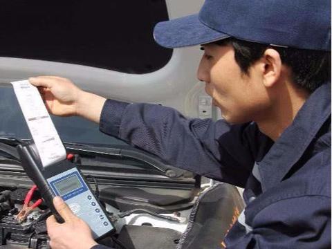 汽车没电就换电瓶吗？维修师傅：教你一招，多用两年没有问题