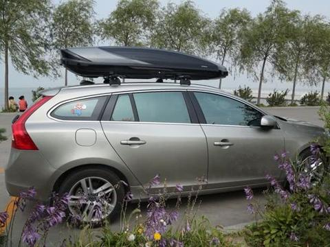 汽车加装车顶行李箱很有范儿，对车辆有影响吗？到底该怎么选？