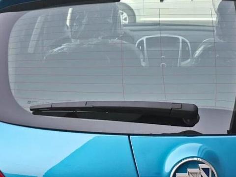 三厢车没有后雨刮，为什么“SUV“就有呢原理其实很简单，