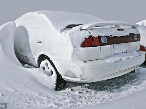 冬季气候寒冷，车辆在冬季使用时，发动机启动困难