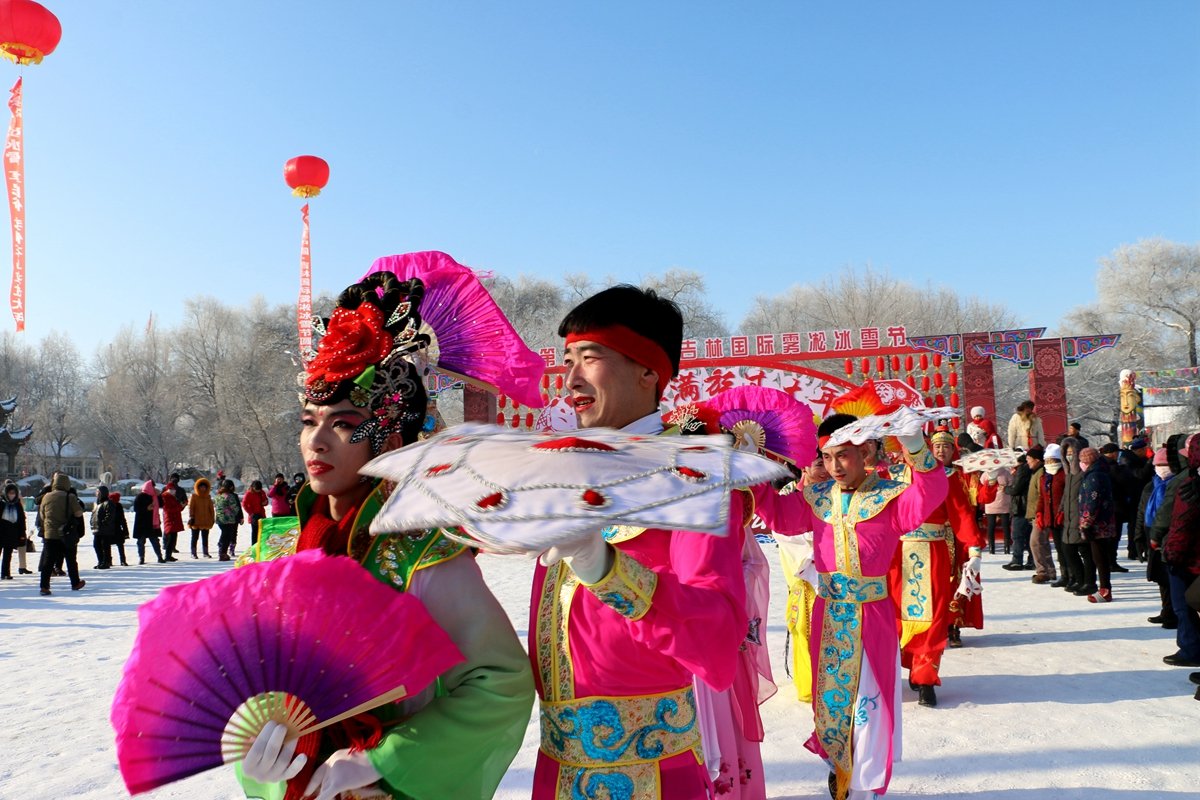 零下20度雾凇岛,看一场最热闹的乌拉满族迎新年