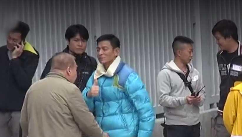 刘德华伤后复工秘密拍新戏 太太朱丽倩频繁探班亲自送营养汤
