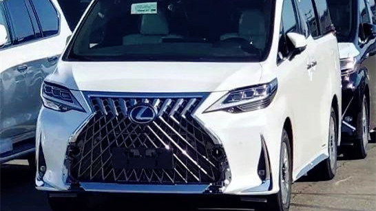 200万一台的“大面包”终于来了，气势碾压埃尔法，4座/7座随便选！