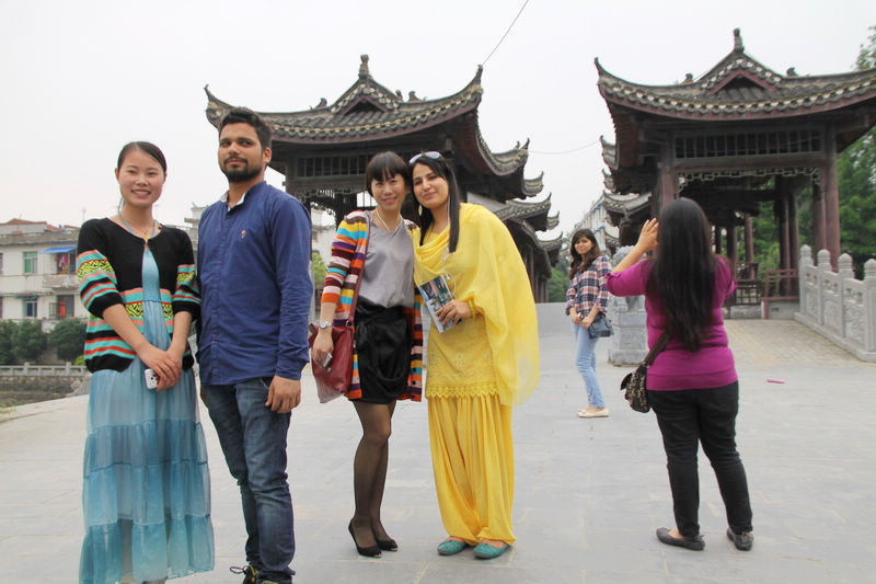 印度青年:中国人不仅不讨厌印度人,还非常欢迎